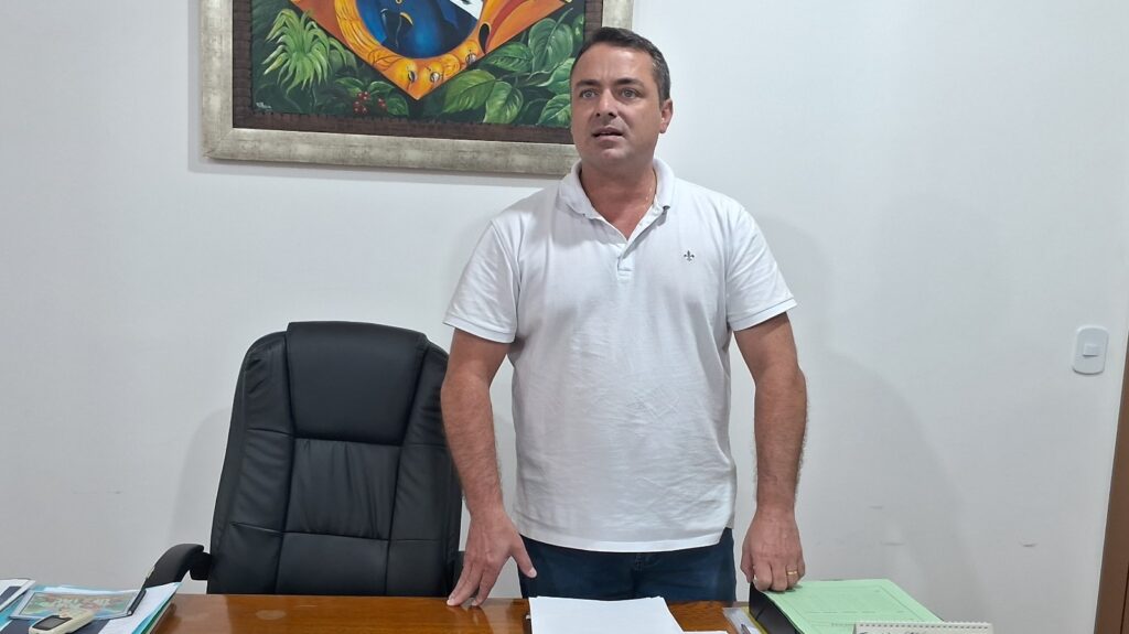 “Revisão da insalubridade garante justiça e valorização”, diz prefeito