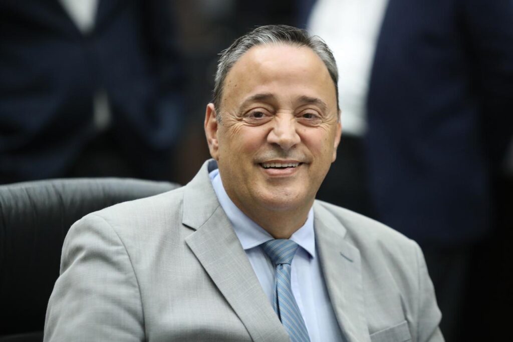 Hussein Bakri comemora sucesso na redução do IPVA e destaca momento especial do