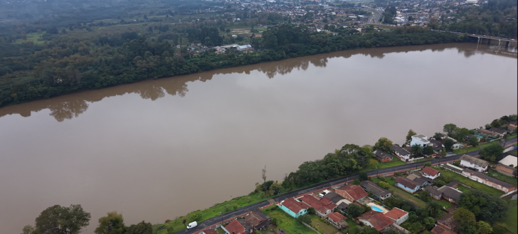 Setembro fecha com dobro de chuva e outubro já registra chuva acima da média